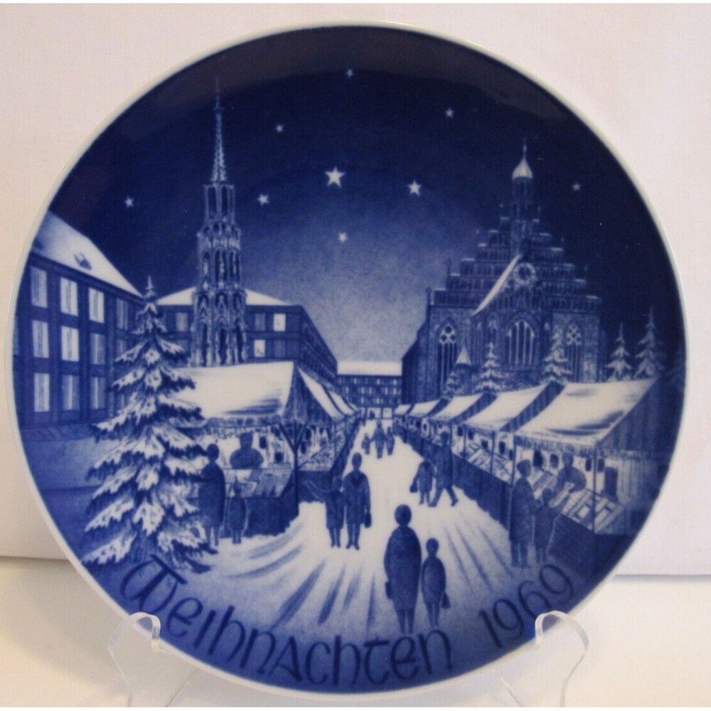 Vintage 1969 Bareuther Weihnachten Christmas Market Nuremburg Plate